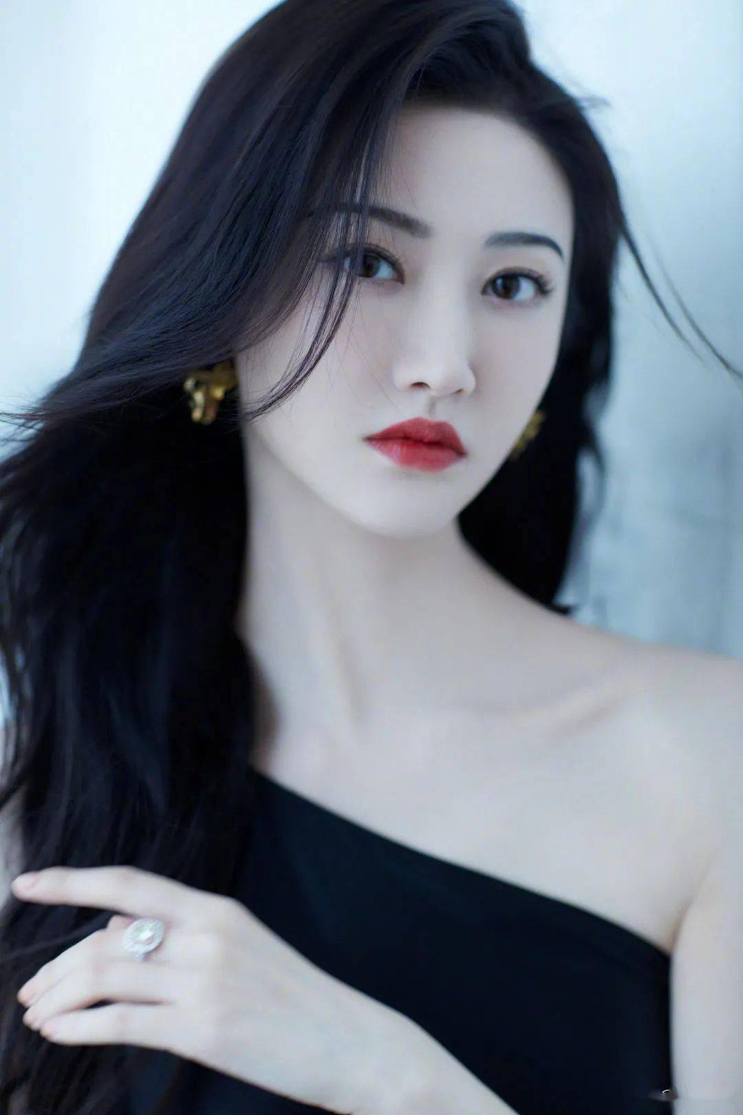 景甜凭什么景甜就是“合照杀手”？因为第一眼美女都有0感底妆