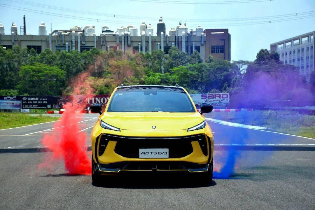车身 T5 EVO | 故宫文创设计师来“造车”了 国风版出道在即