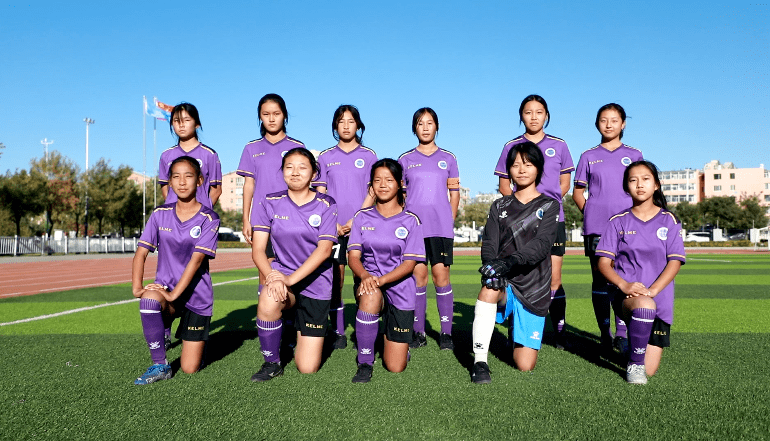 呼和浩特市"市长杯"校园足球联赛(初中女子组)比赛进入第四轮_内蒙古