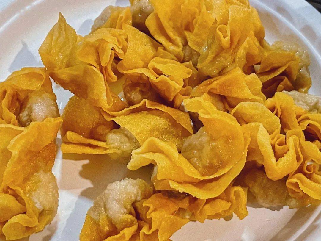 蛋散,濑粉,云吞,鱼皮,油炸食品等多种正果美食任君选择,而且还有腐竹