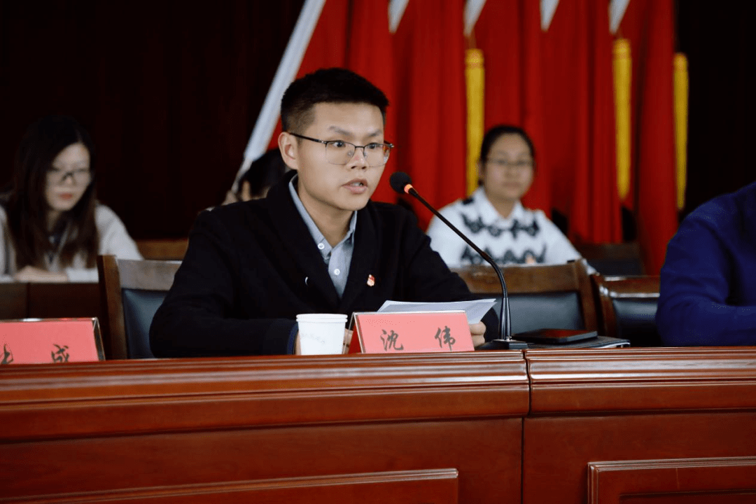 凝心聚力青春交棒共青团如皋市白蒲镇第十二次代表大会胜利召开
