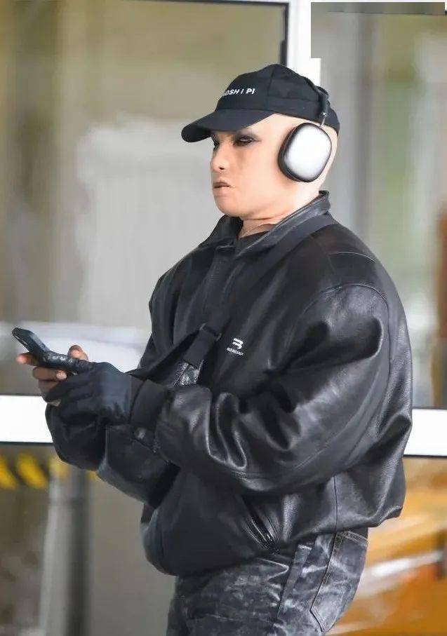 科恩侃爷的脸呢？？？