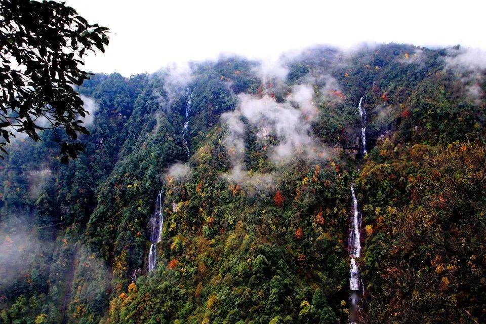 人间最美是秋色一起来赏眉山瓦屋山景区绝美秋景