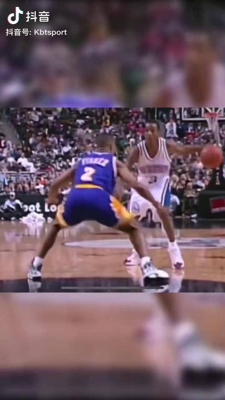 艾弗森的crossover其实是延伸步变向今天kbt手把手教会你延伸步艾弗森