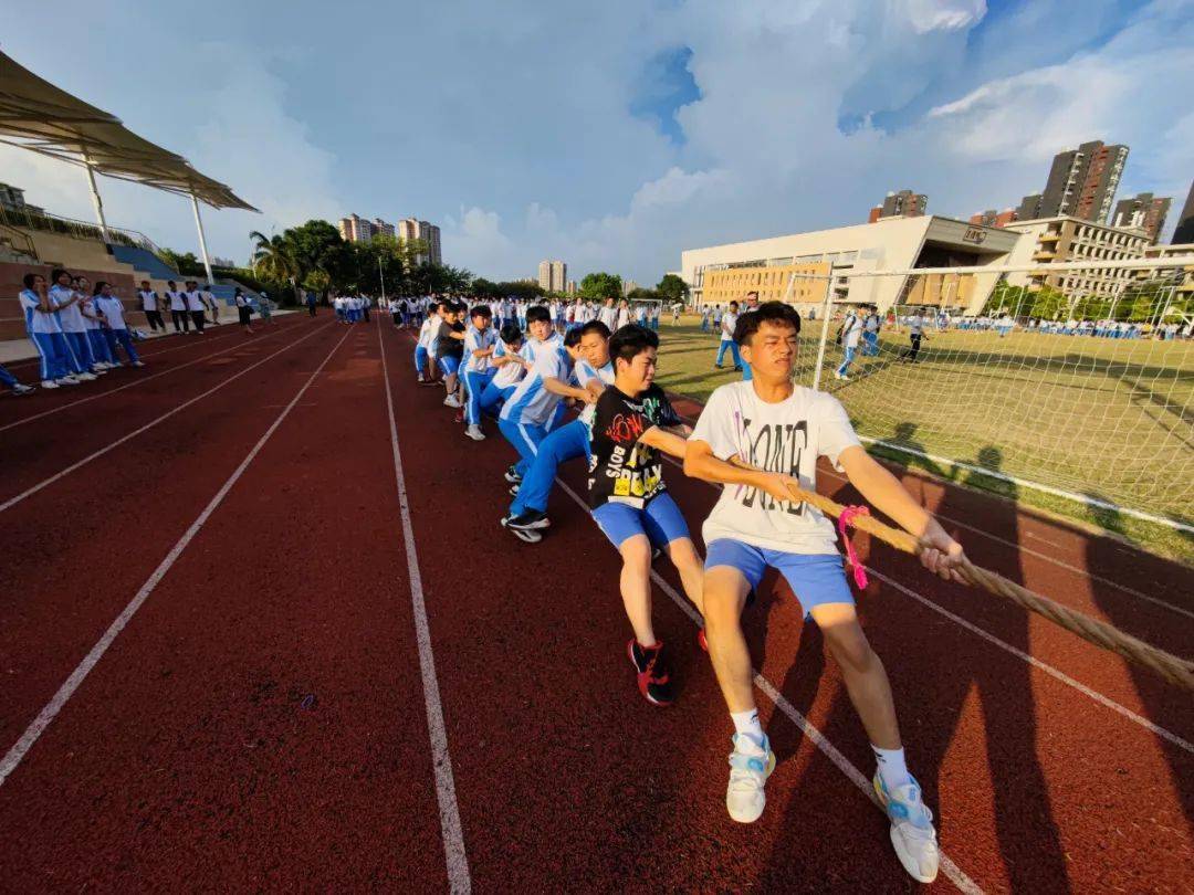 文明精神野蛮体魄德育体育并发展