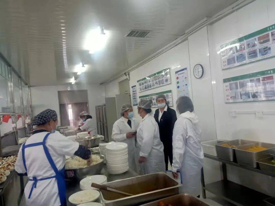 素材| 呼兰一中