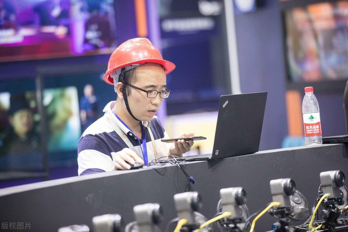 我华为员工跳槽到国企工作晒出工资透露离开华为的原因