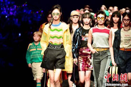 品牌 深圳时装周2022春夏系列大秀连台