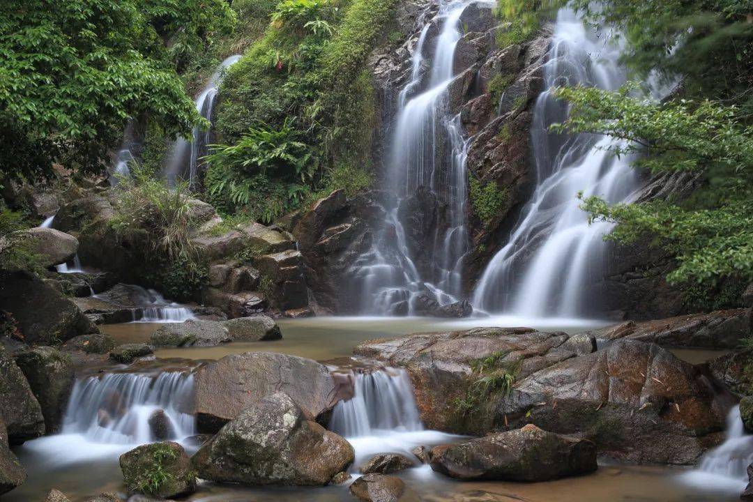 特色水果年綜合產值30億元,旅遊總消費年均增長達20%以上,廣西容縣獲