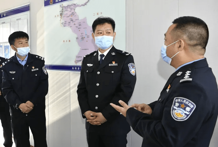 白城市副市长,公安局长陈锋带队检查指导公安监管场所和道路交通安全