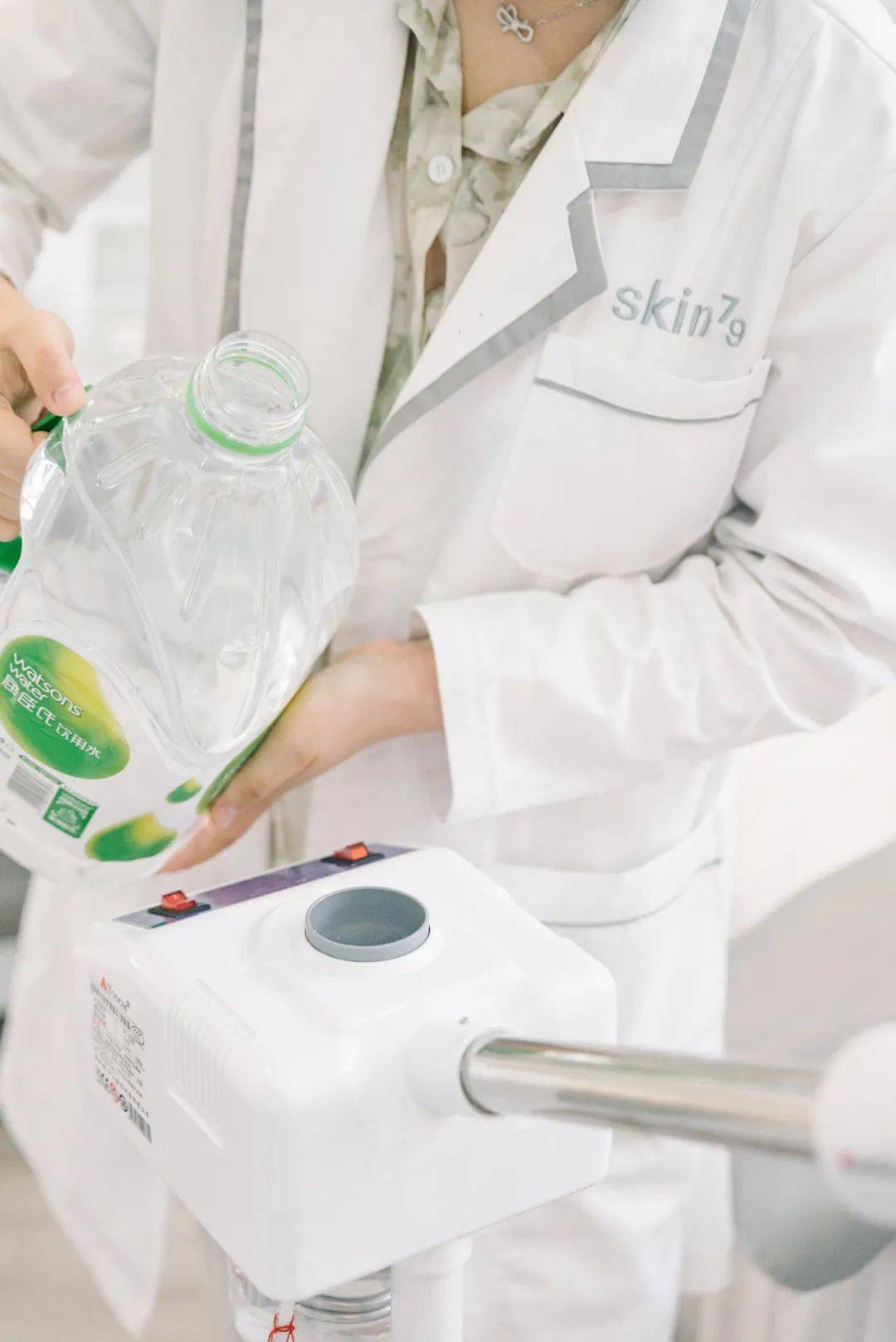 套餐【五店通用】来skin79做一次肌肤透亮管理，清洁补水做到位，后续保养才有效！