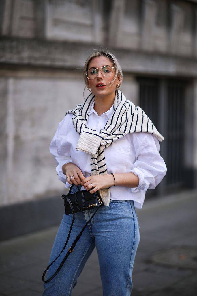 时间 去年的旧毛衣千万别扔!换个穿法又是新鲜look~