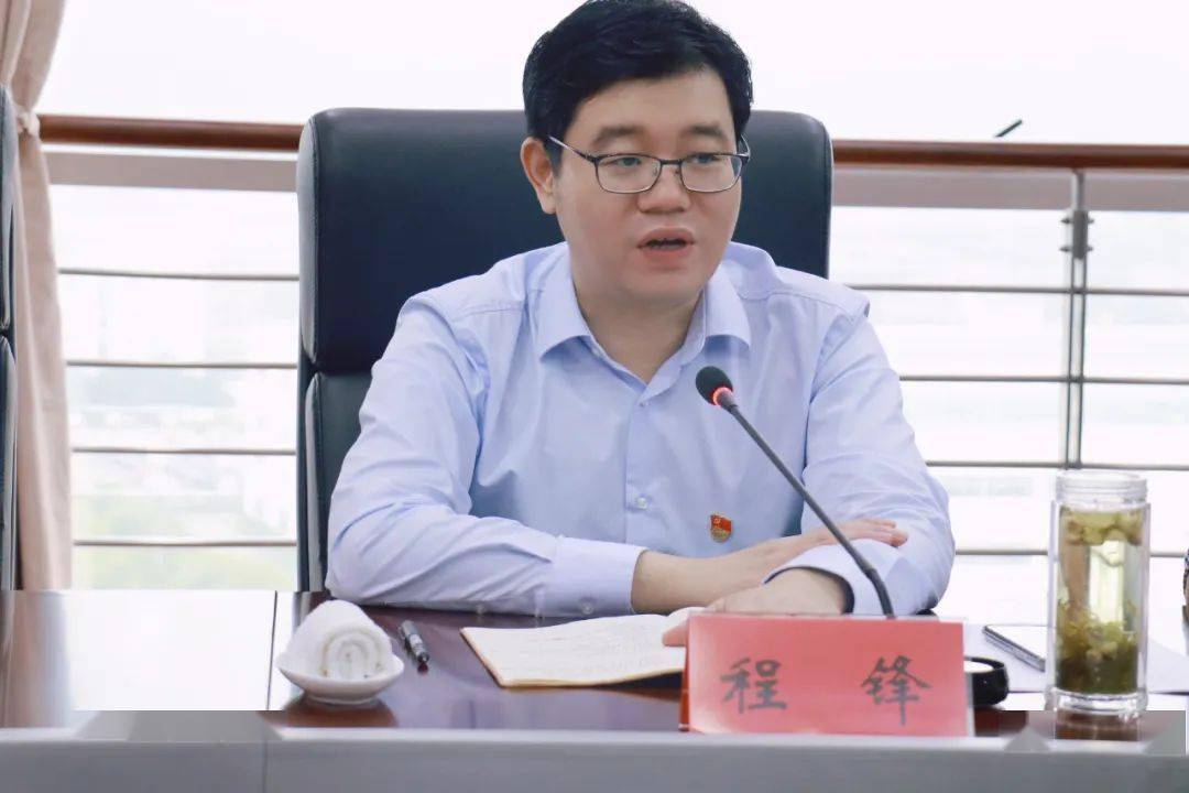 街道党工委书记程锋强调:"这次"海棠有约"精准连线政法委,既是市级