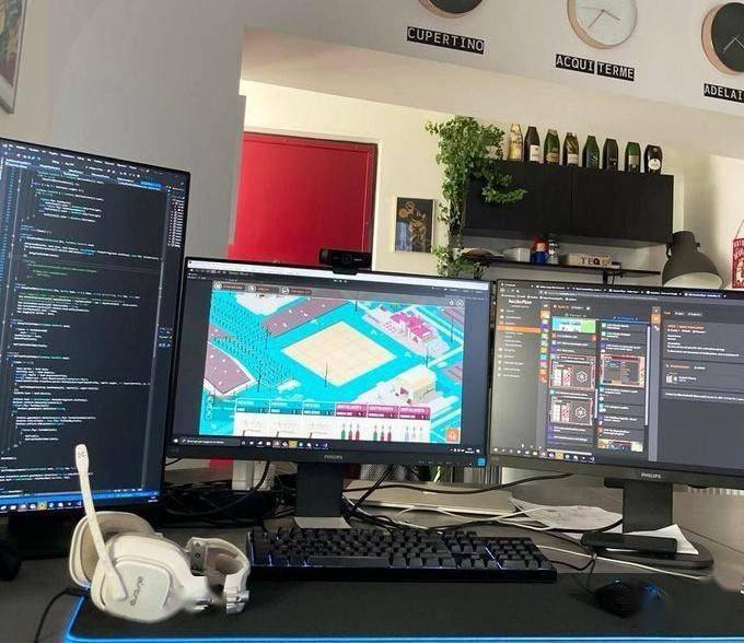 庄园|母亲去世,他与父亲大吵一架后,做出了这款独一无二的游戏