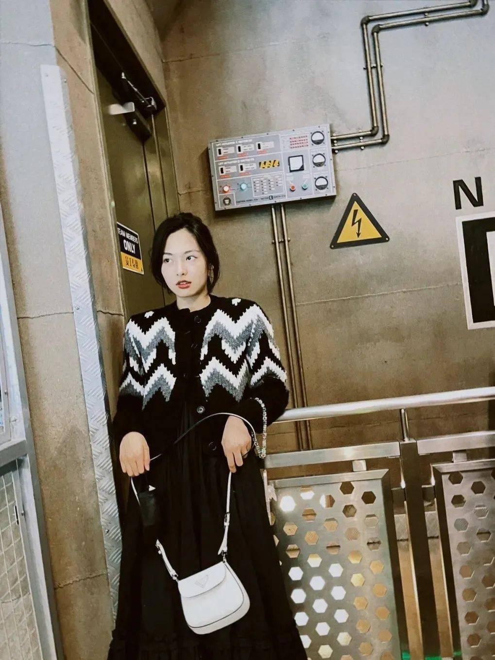 牛仔服 针织衫别收，趁着回温再美一波！