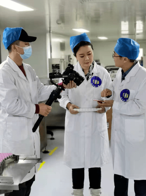 财经主持人董莉人生可投资生活需智慧