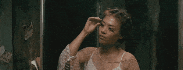 观众群|靠“恋情”的影后？