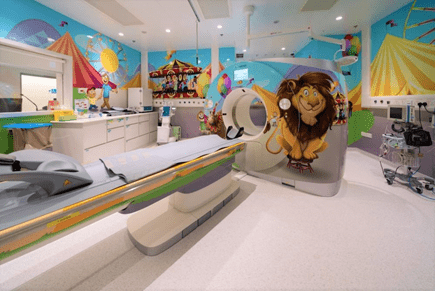 动物香港有家最不像医院的医院得奖无数，连画墙上的动物都得微笑