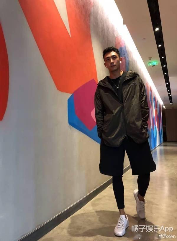 校园小说男主从此有了脸…