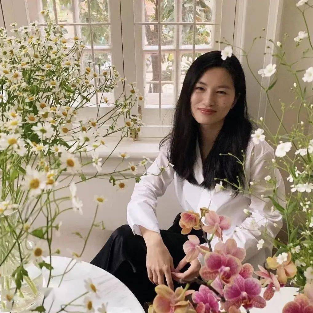 漂亮 基础款怎么穿出高级感？这些女设计师给的答卷可太漂亮了！