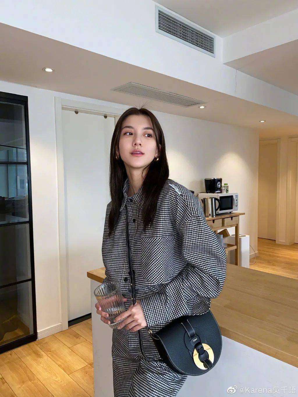 香港新一代港风美女，我颁给吴千语