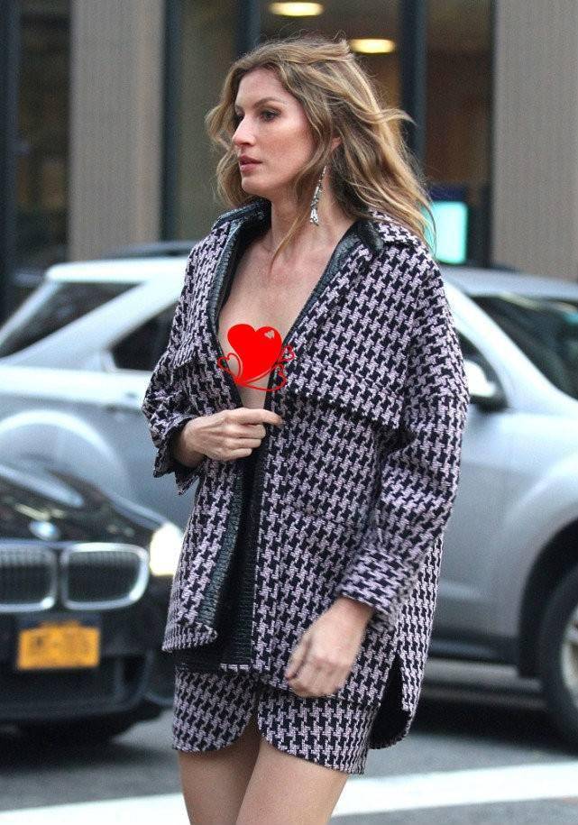 第一超模吉娘娘腿长腰细身材好休闲搭配都这么与众不同