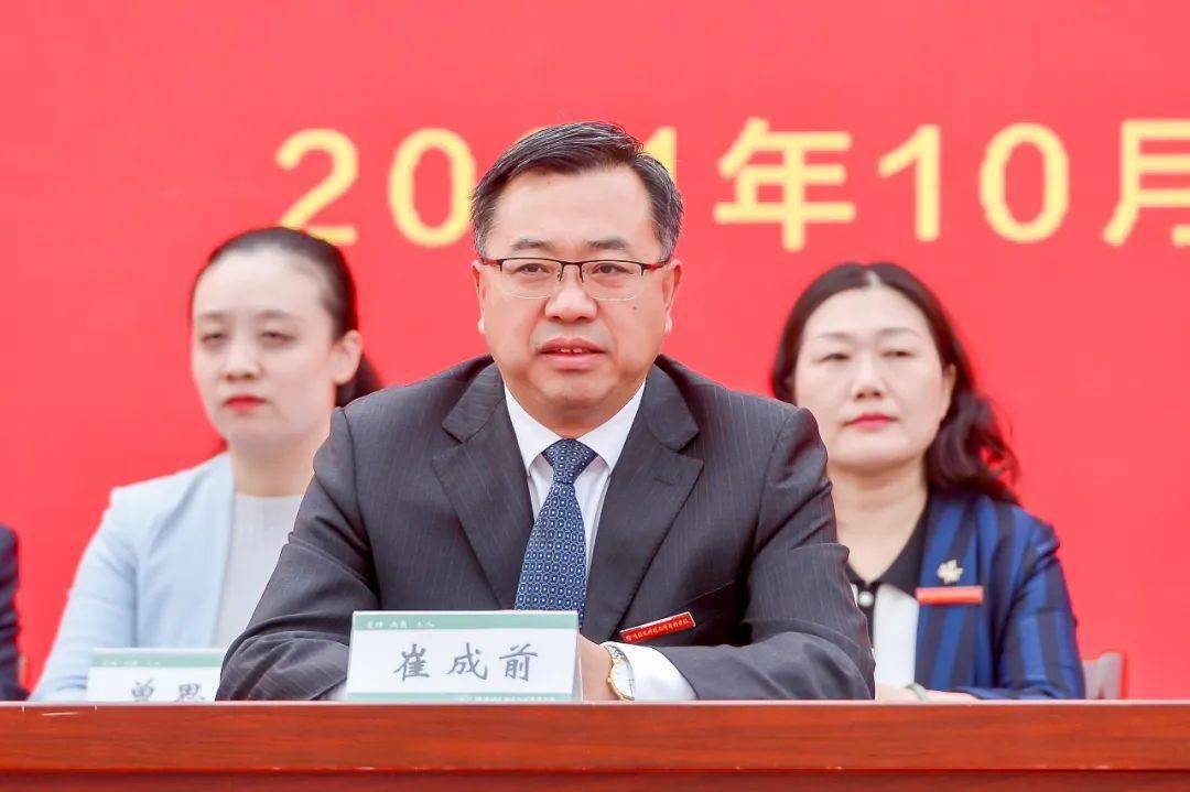 赓续徐幼精神 奋进青春征程——我校举行2021级新生开学典礼_蔡飞