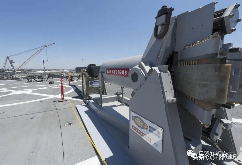 美海军暂停发展电磁轨道炮