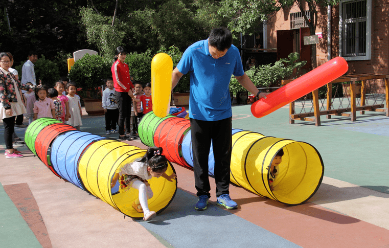 让孩子爱上幼儿园,怎能少了这些好玩的体育游戏!_运动