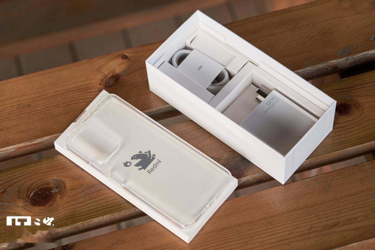 【IT之家开箱】Redmi Note 11/Pro+ 图赏