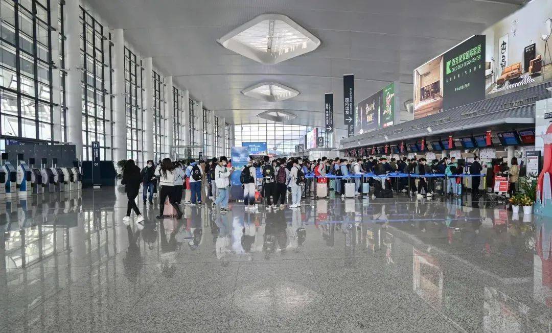 宁波机场登机照片图片