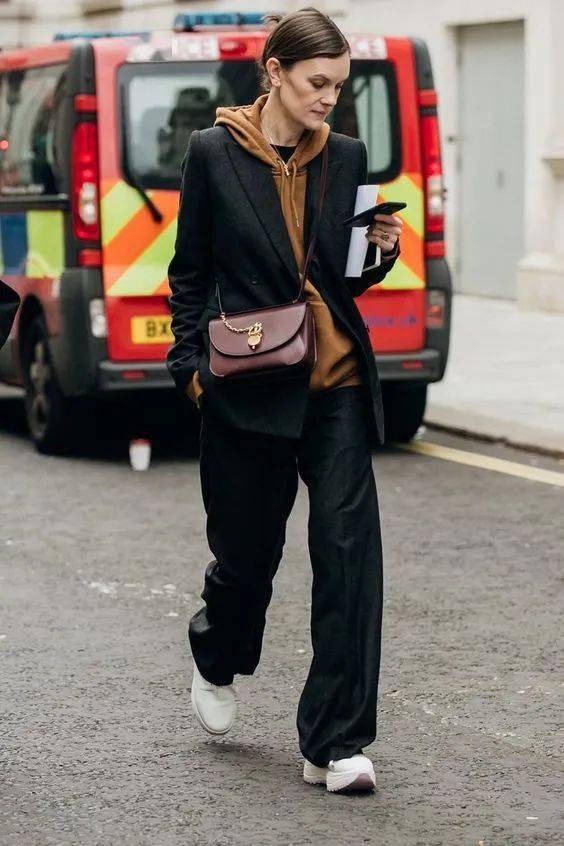 Polo卫衣，冬天叠穿更高级