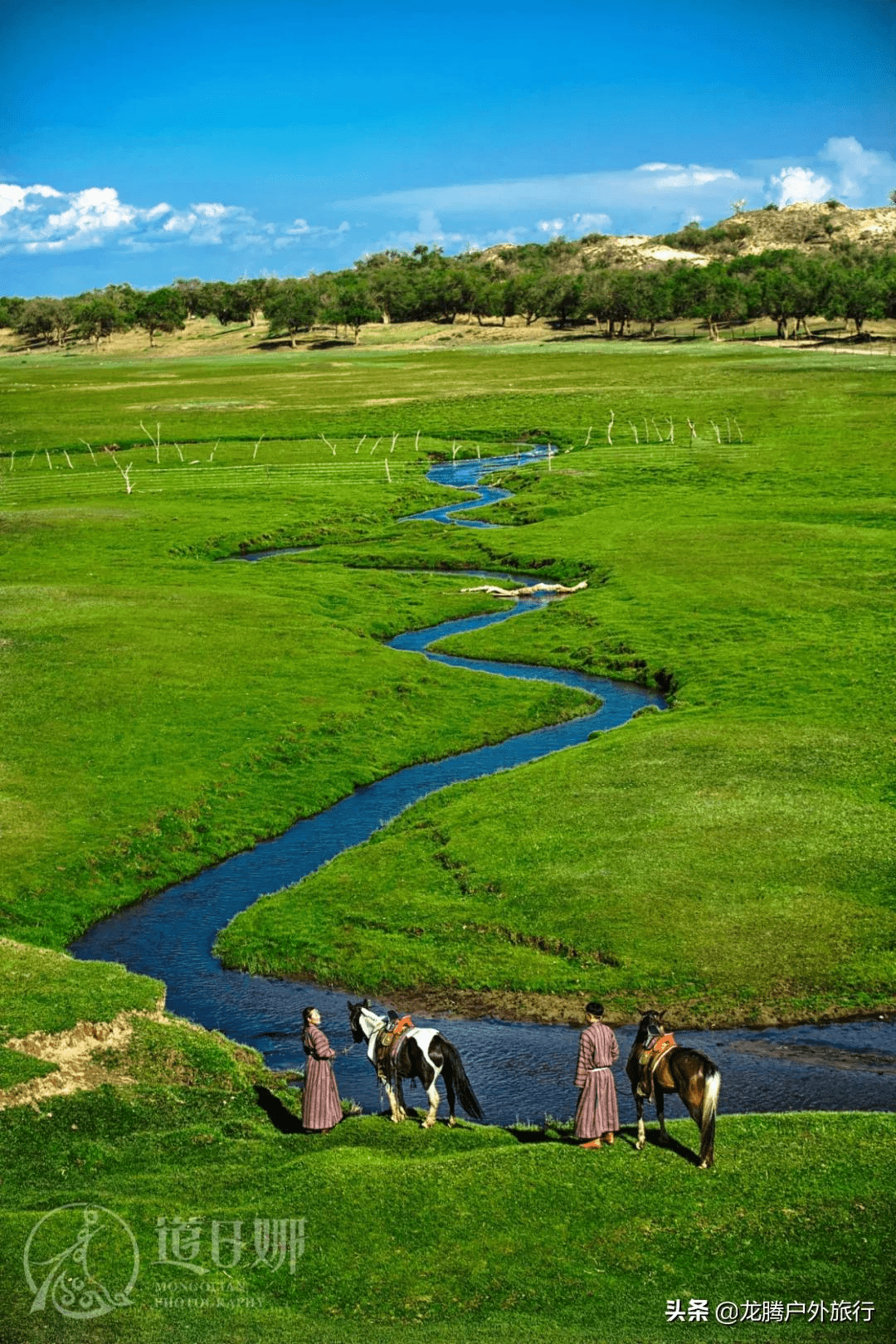 走进道日娜沉浸式草原旅拍营地乌日图塔拉游客中心