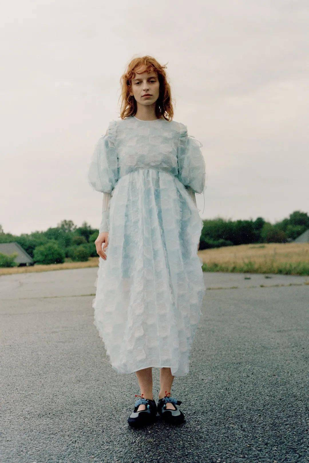 品牌 为「童话」找到合适的安放,来自北欧的浪漫!Cecilie Bahnsen将心跳融入到雨声、风声、吉他声中!