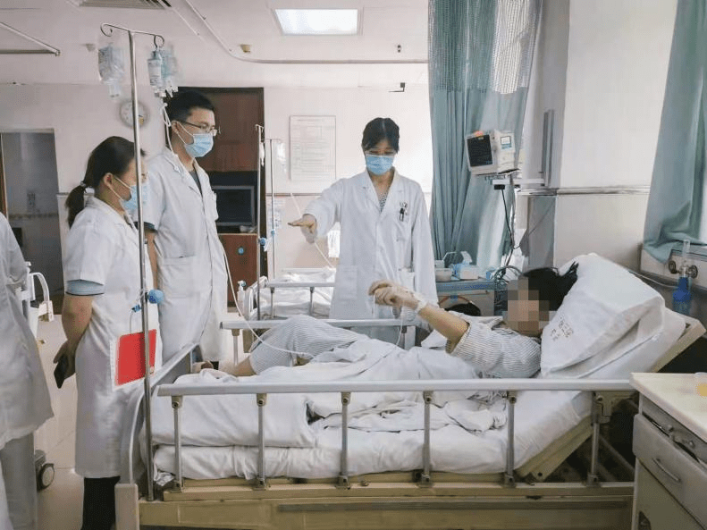 广州医科大学|阿叔喝下自制药酒中毒住进ICU！专家提醒药酒秘方勿随便喝