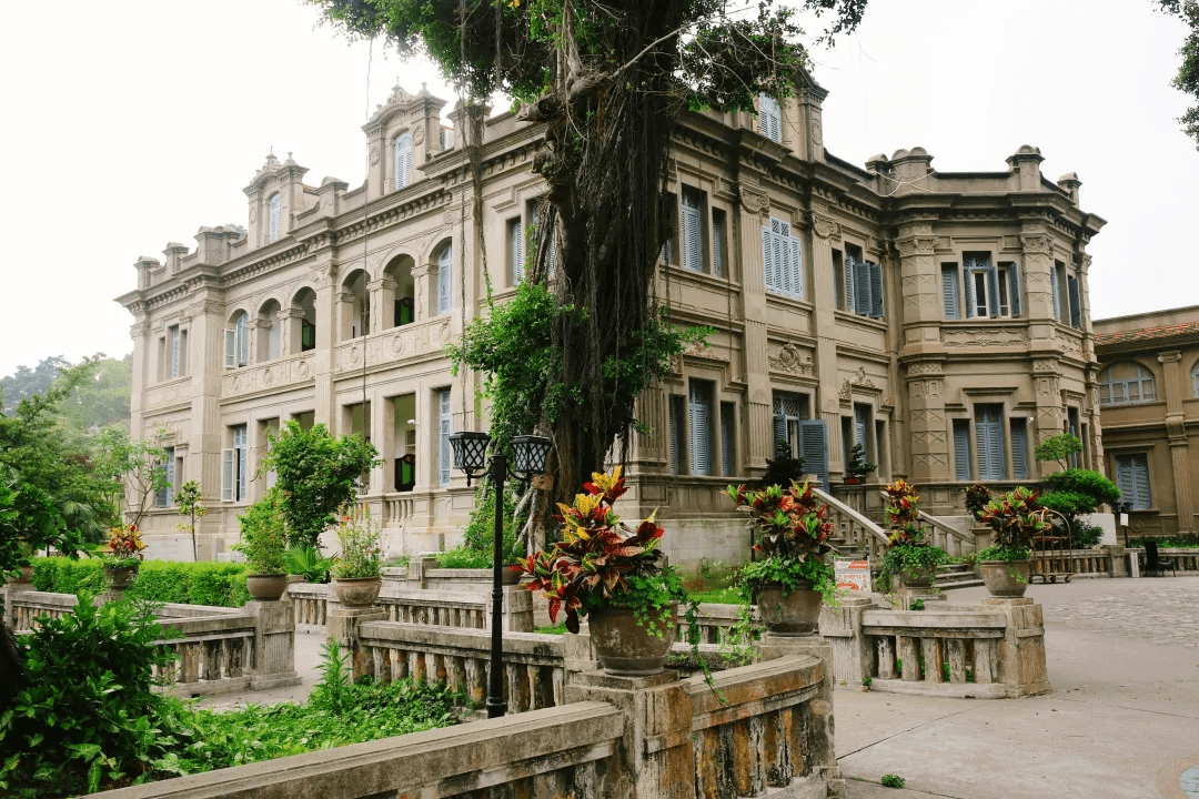 剃头匠的"中国第一墅"_黄奕住