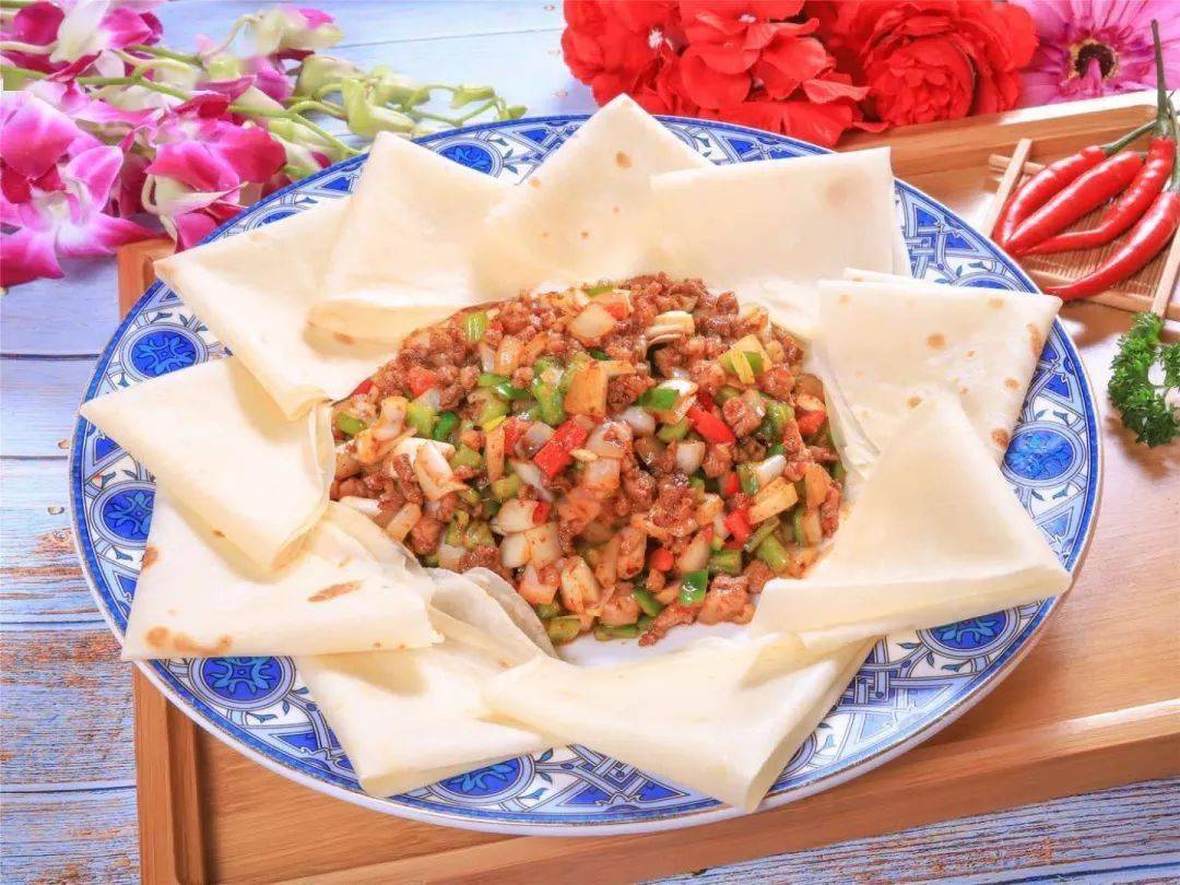 吃惯了北京烤鸭- 羊肉卷饼-麻起你来真的是一点不客气的!