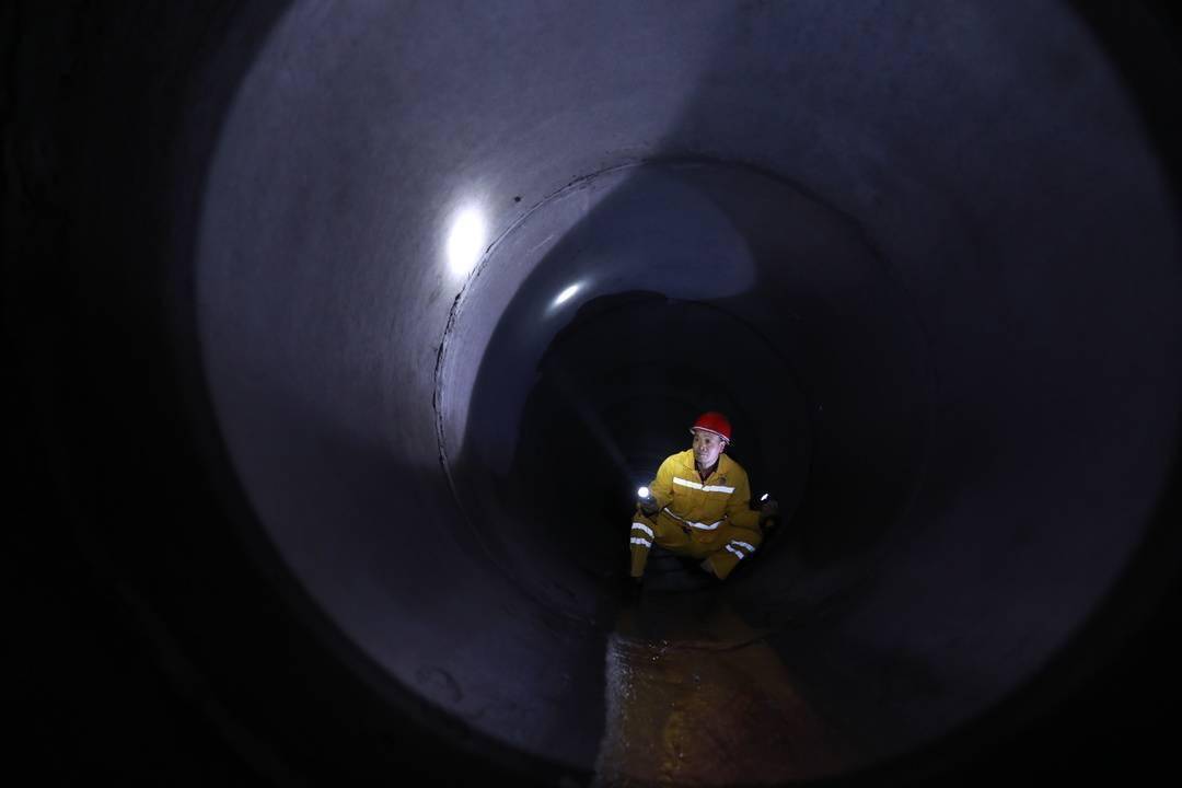 让城市下水道更通畅不冒臭气重庆中心城区推进水篦子及臭气排查整治