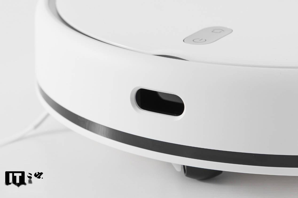 【IT之家开箱】米家免洗扫拖机器人图赏