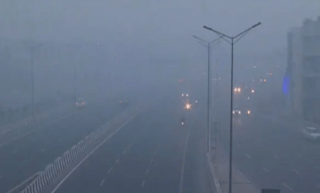 印度排灯节后首都空气污染指数爆表 飙升至1年来最高