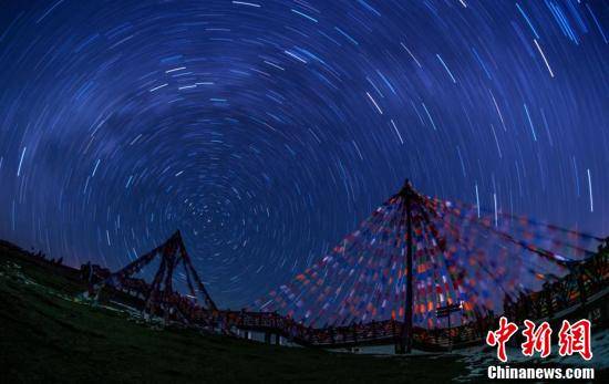 景区|四川宝兴： 雪山云海星空美景如画