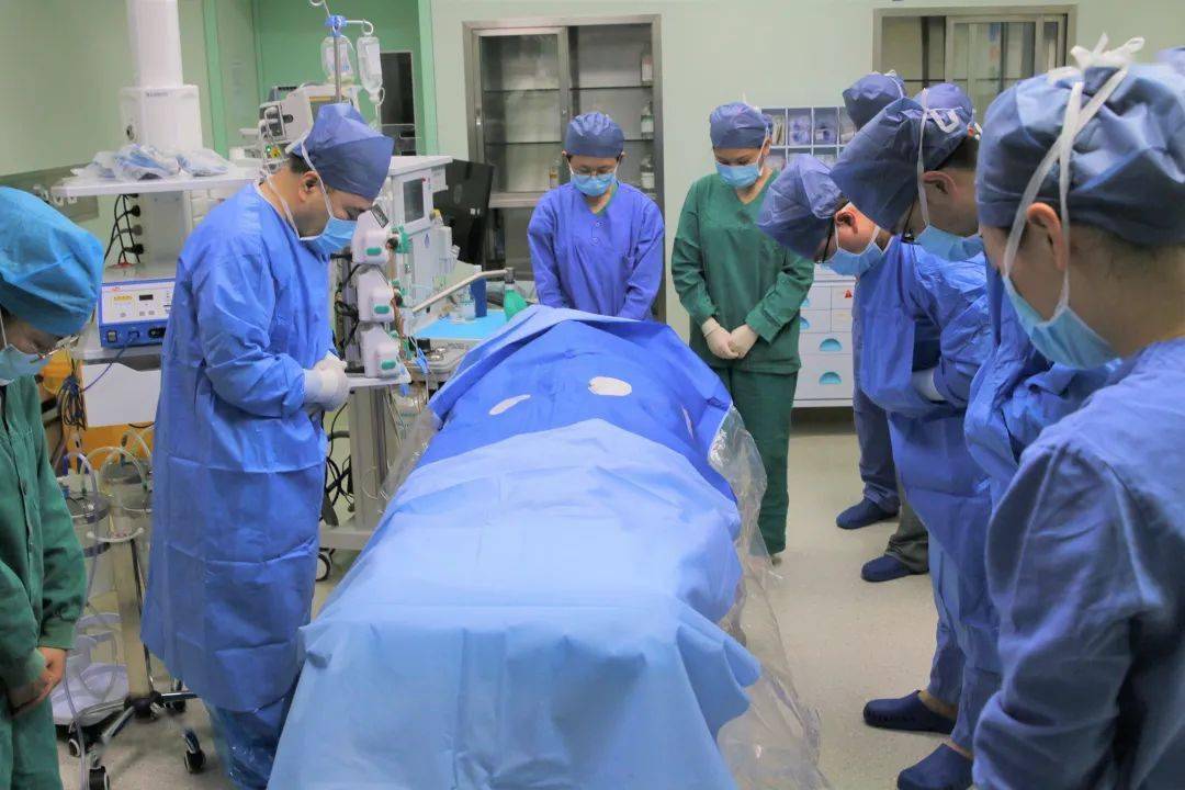 泪目67晋江一7岁男孩遇车祸离世却救了3个人