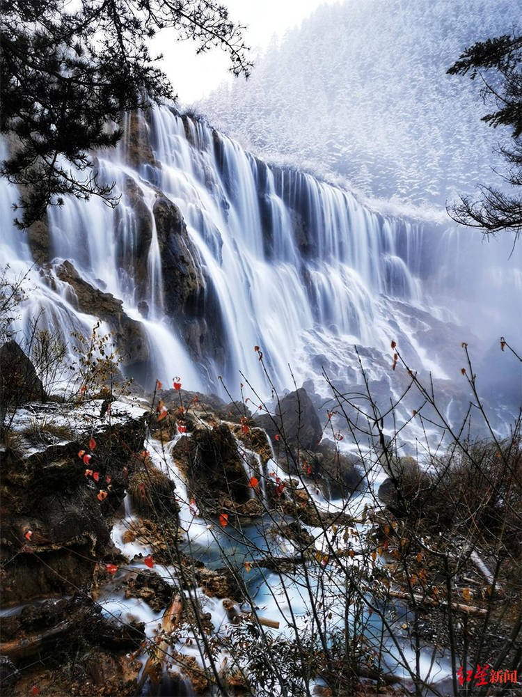 梁枫|立冬，一场雪让九寨沟成了“童话世界”