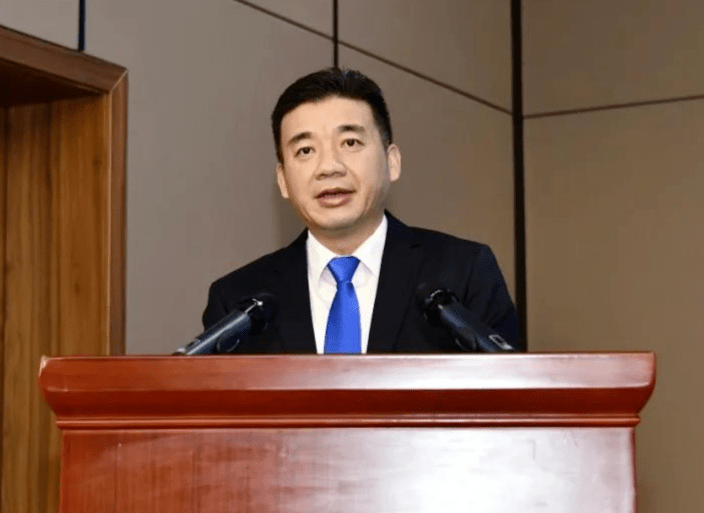 11月4日至5日,省工信厅副厅长郭学军率领福建显示产业龙头企业高管
