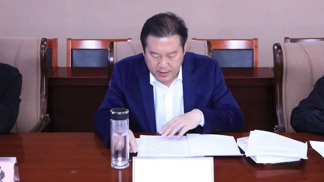 局党组书记,局长刘林波主持