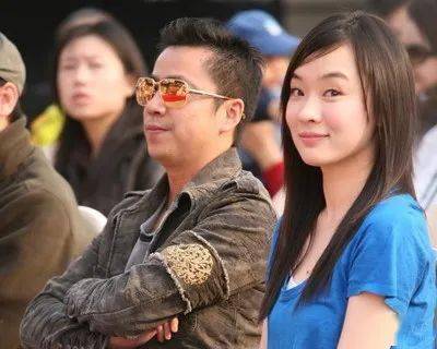 华谊公主正式出道当年嘲笑网友是农民如今被网友嘴自己不配看