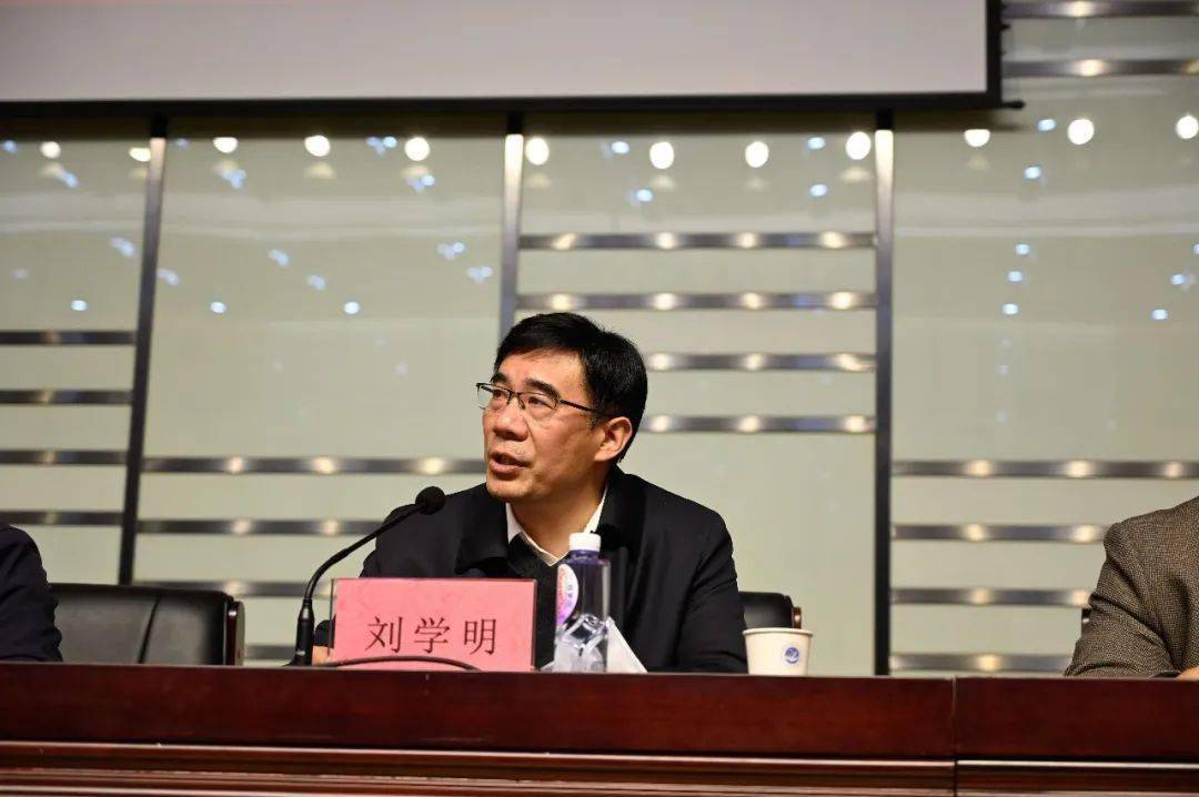 会上,湖北知音传媒集团党委书记,董事长刘学明致欢迎词,对专家组表示