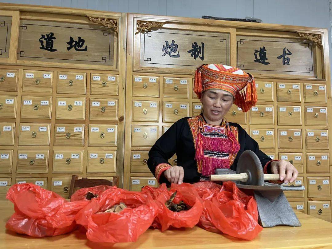 部位|注意：湿气重的人，身上这2个部位会“变大”，再忙也要看看！