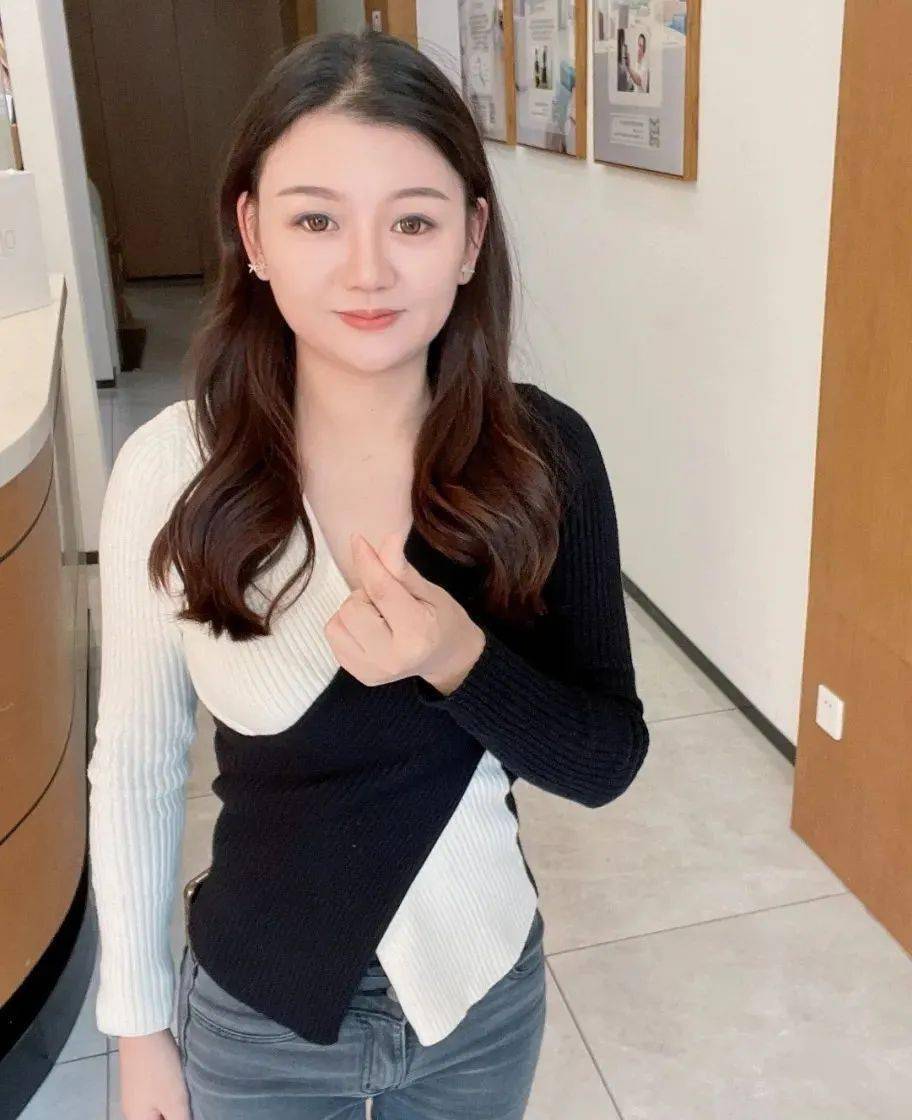 朱盼盼(受访者提供)为人美心善的小姐姐点赞("青听鉴往"集结完毕,扫码