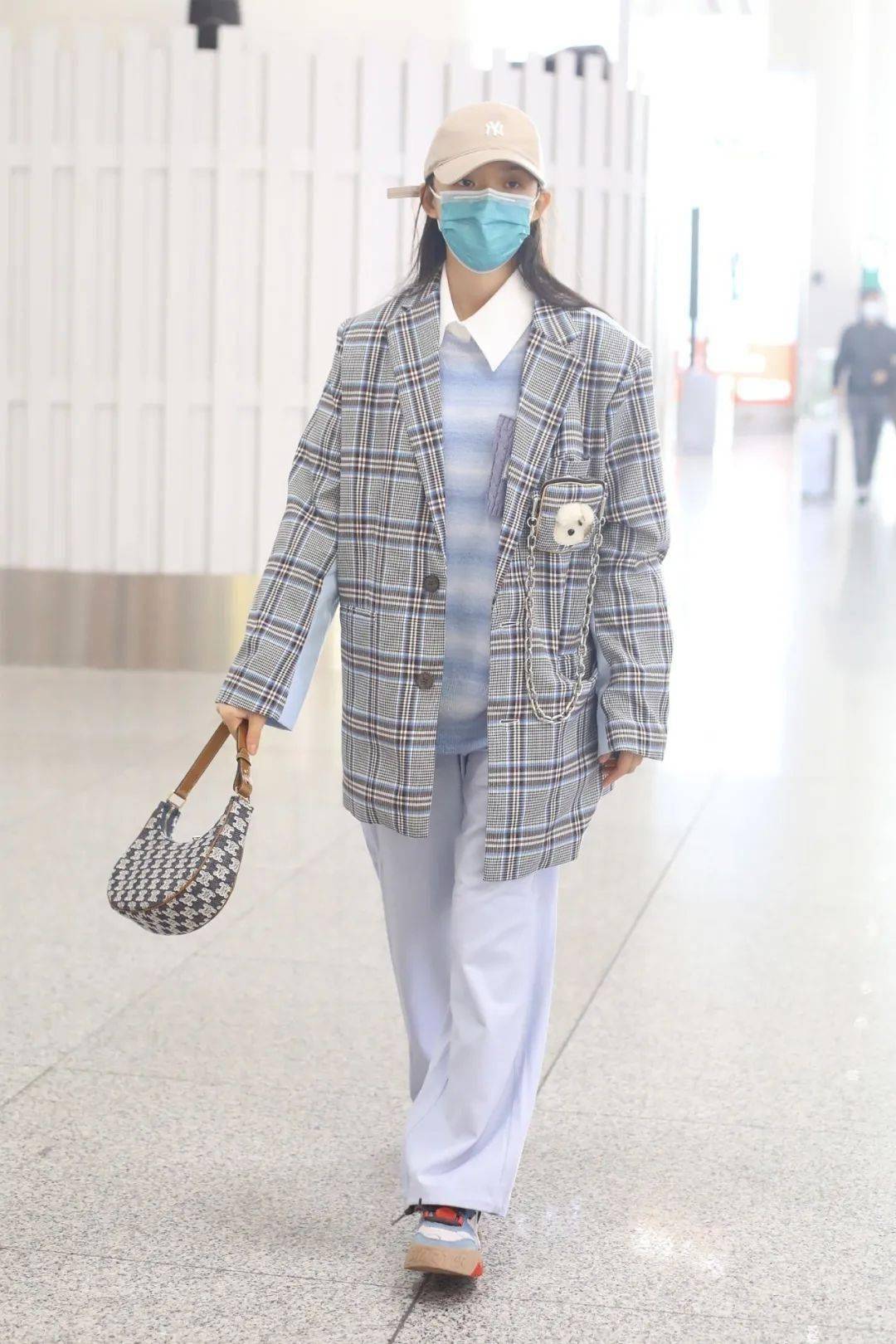 童趣 今年冬天的毛衣 选女明星这样好“彩”头的